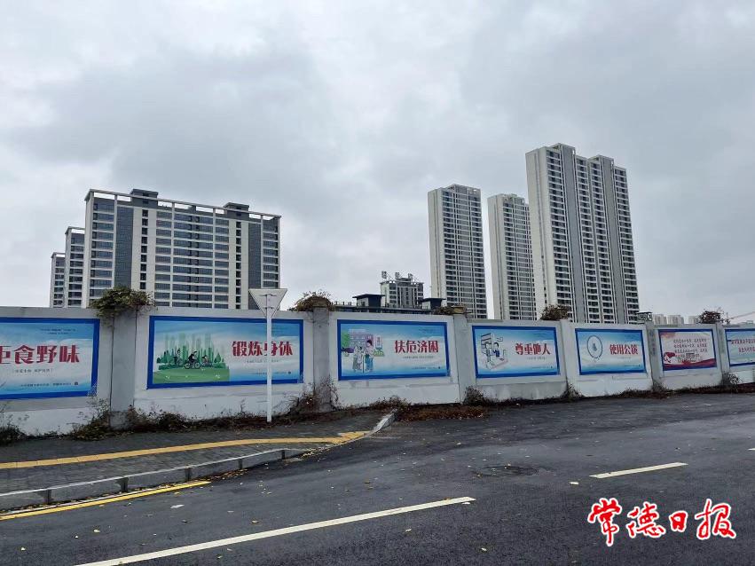 建筑工地覆盖绿网：从防尘功能到环保规范的行业应用 (工地覆盖要求)-初仟社区