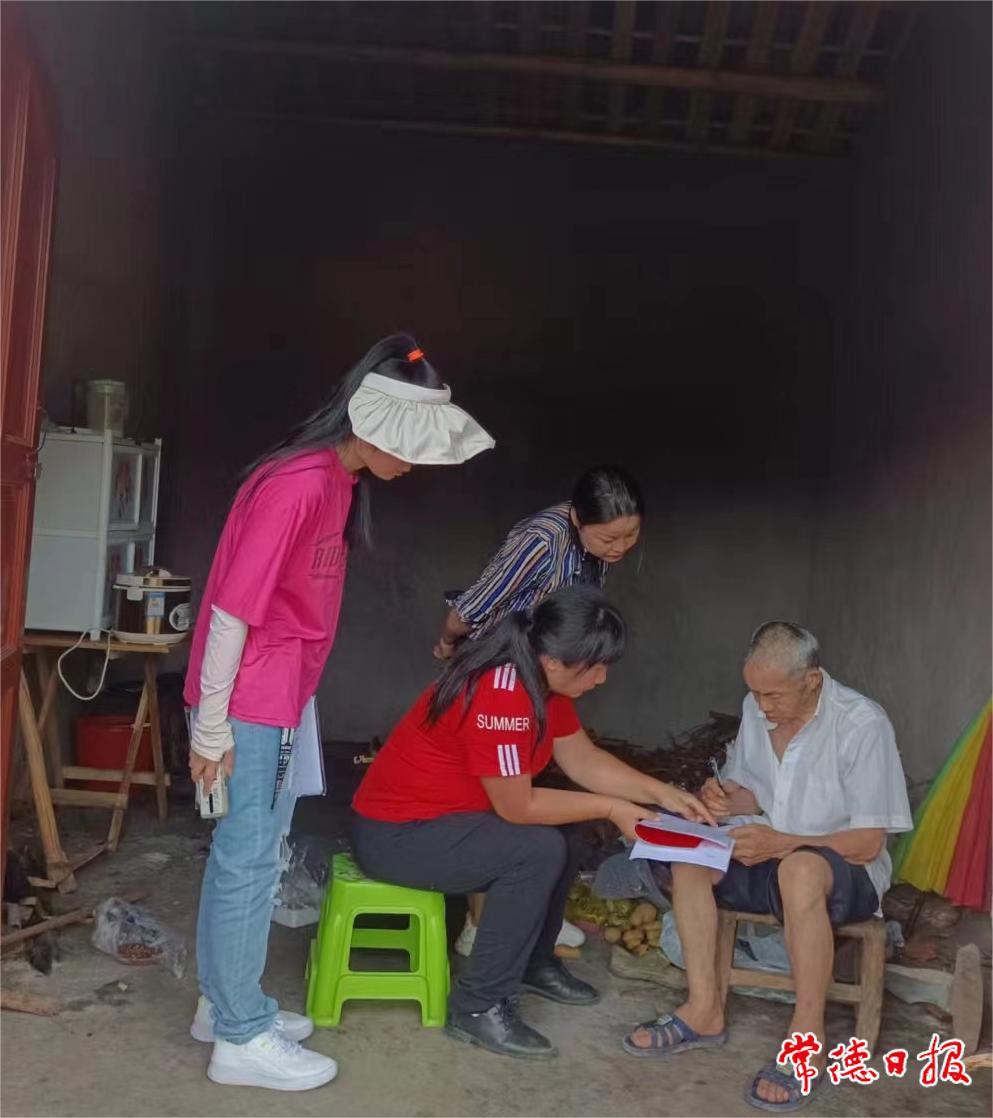 入户走访监测户詹吉胜.jpg